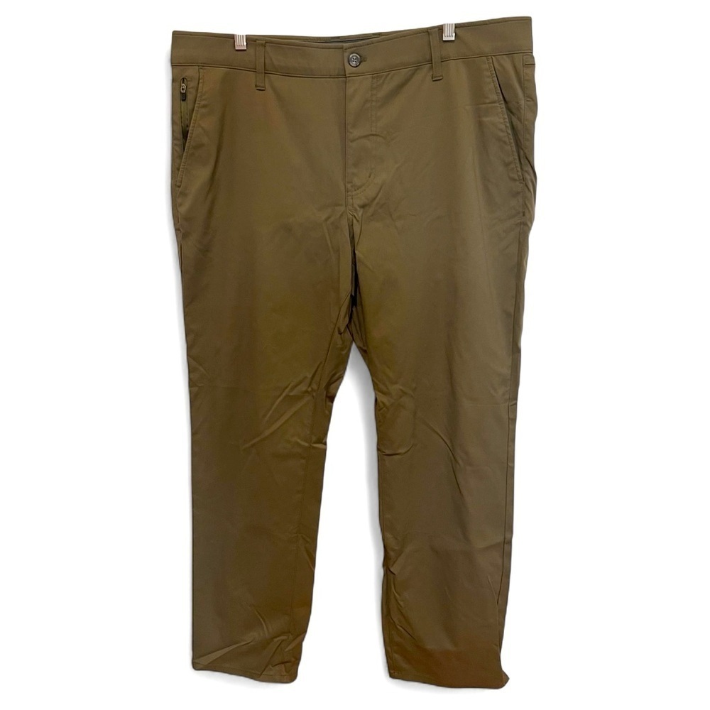 Weatherproof Vintage Flat Front pants in green size 38x30